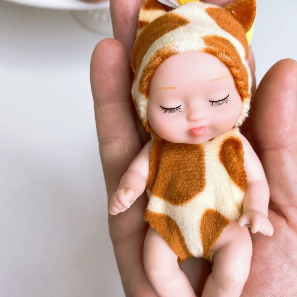 Twins Safari Giraffe Diaper Cake